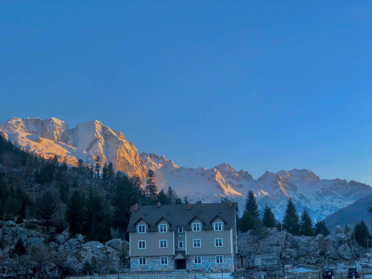 Bujtina Valbone Hotel ภายนอก รูปภาพ