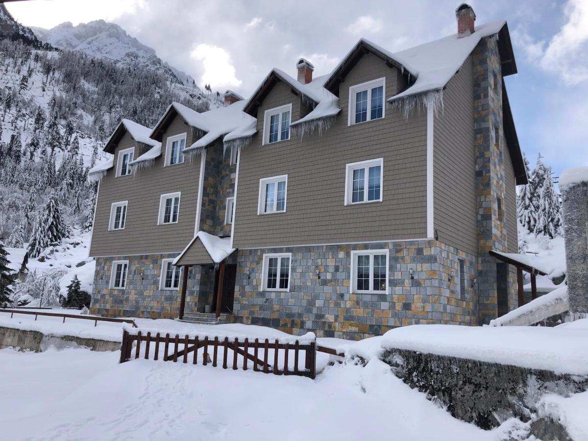 Bujtina Valbone Hotel ภายนอก รูปภาพ